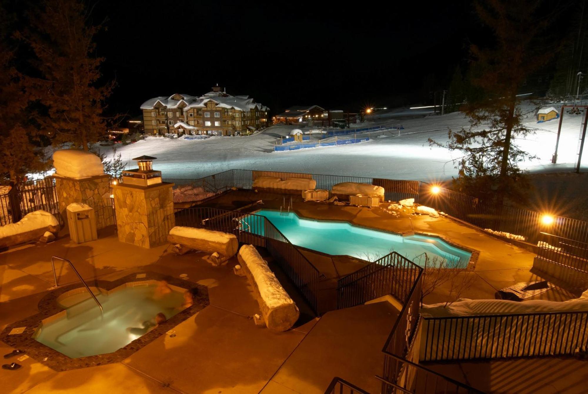 Snow Creek Lodge By Fernie Lodging Co Eksteriør bilde