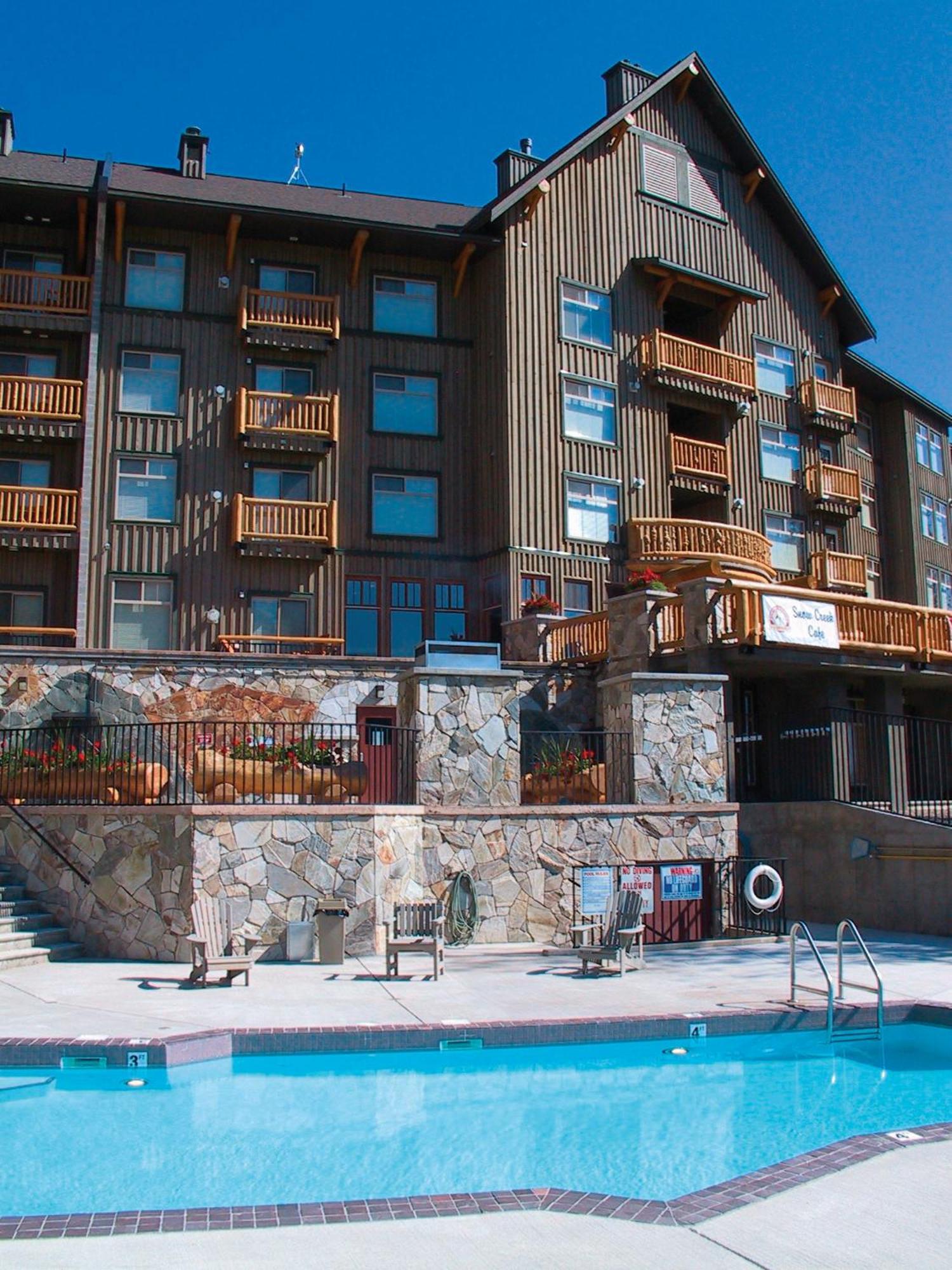 Snow Creek Lodge By Fernie Lodging Co Eksteriør bilde