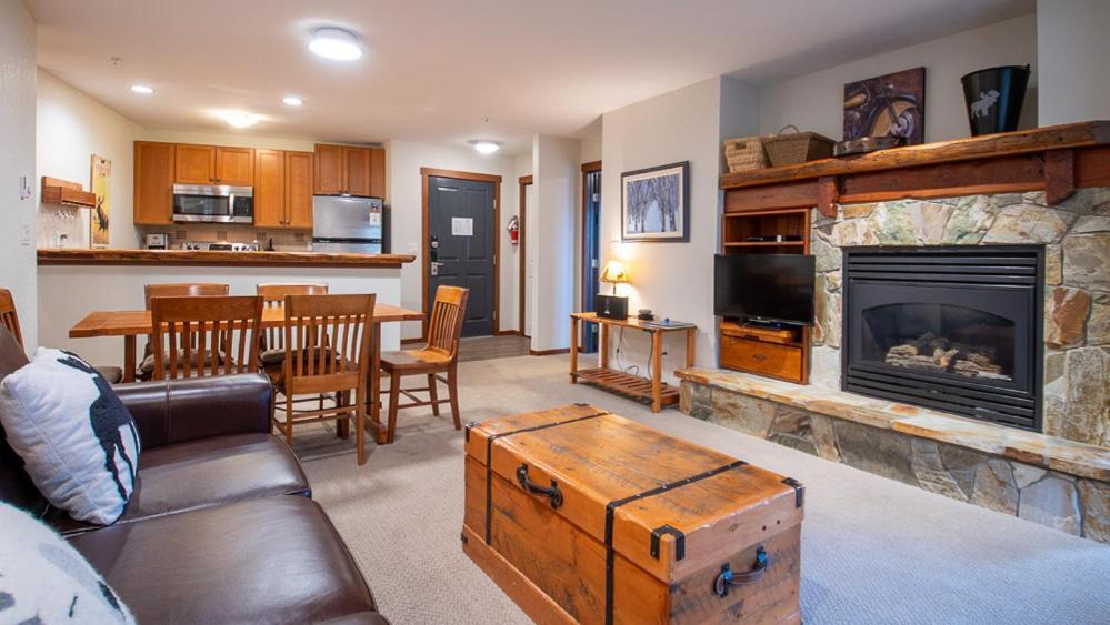 Snow Creek Lodge By Fernie Lodging Co Eksteriør bilde