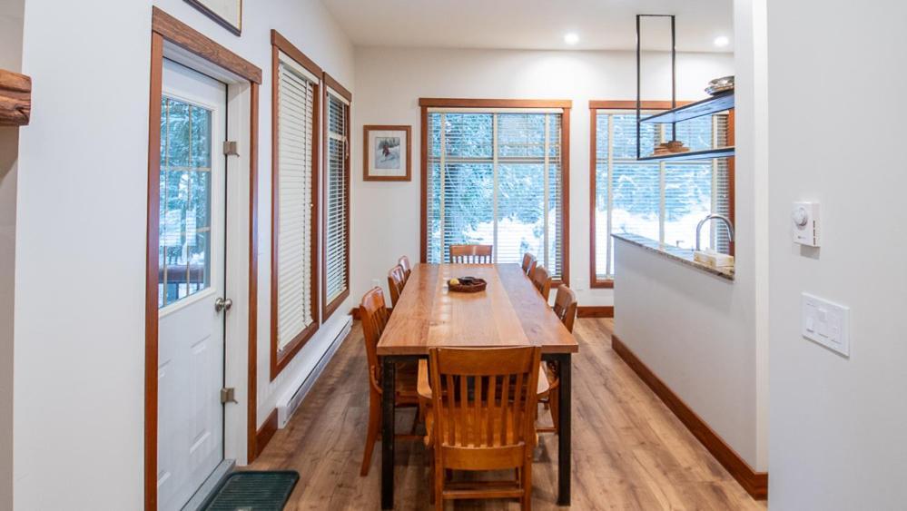 Snow Creek Lodge By Fernie Lodging Co Eksteriør bilde