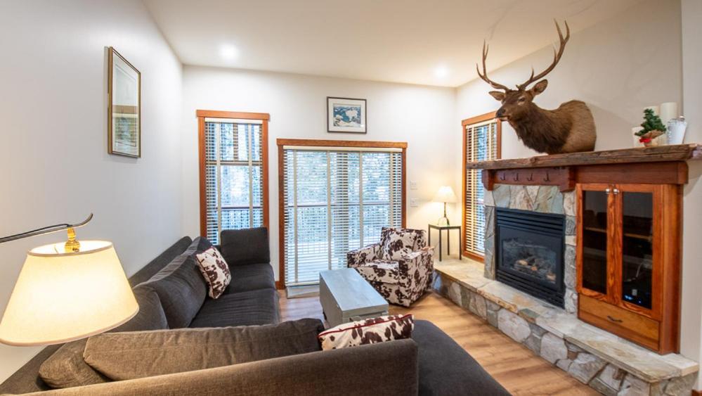 Snow Creek Lodge By Fernie Lodging Co Eksteriør bilde
